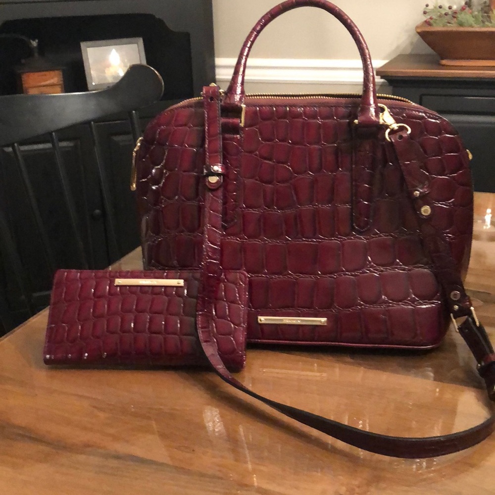 Brahmin satchel shoulder strap matching wallet